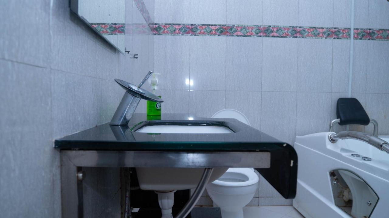 Luxury Beach Villa Inn Dar es Salaam Bagian luar foto